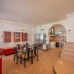Villa Villasgarda - Lorena Carbona