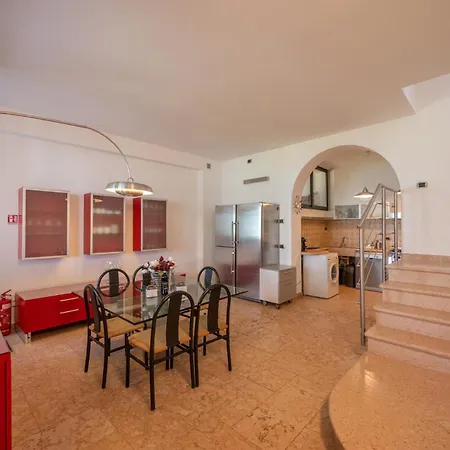 Vila Villasgarda - Lorena Carbona