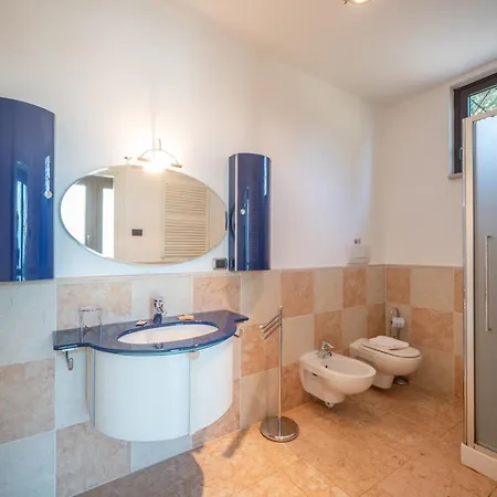 Villasgarda - Lorena Carbona Villa