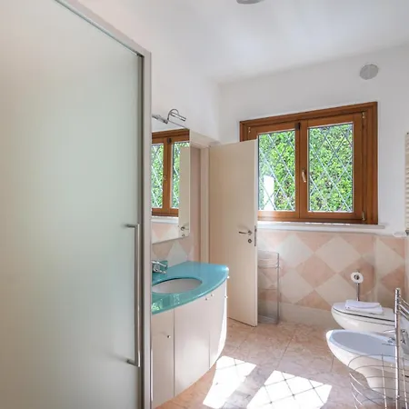 Villa Villasgarda - Lorena Carbona